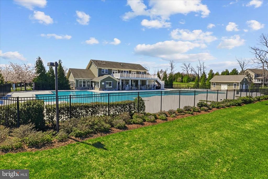 7550 EDINGTON DR, WARRENTON, Virginia 20187, 4 Bedrooms Bedrooms, ,3 BathroomsBathrooms,Residential,7550 EDINGTON DR,VAFQ2021090 MLS # VAFQ2021090