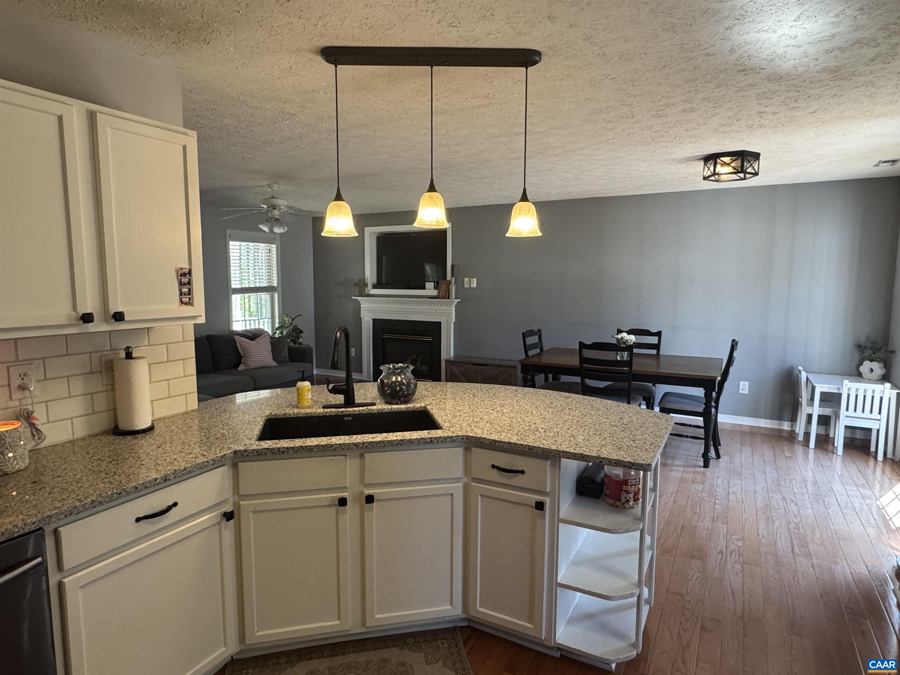 1121 HARDWARE RD, SCOTTSVILLE, Virginia 24590, 3 Bedrooms Bedrooms, ,2 BathroomsBathrooms,Residential,1121 HARDWARE RD,676810 MLS # 676810