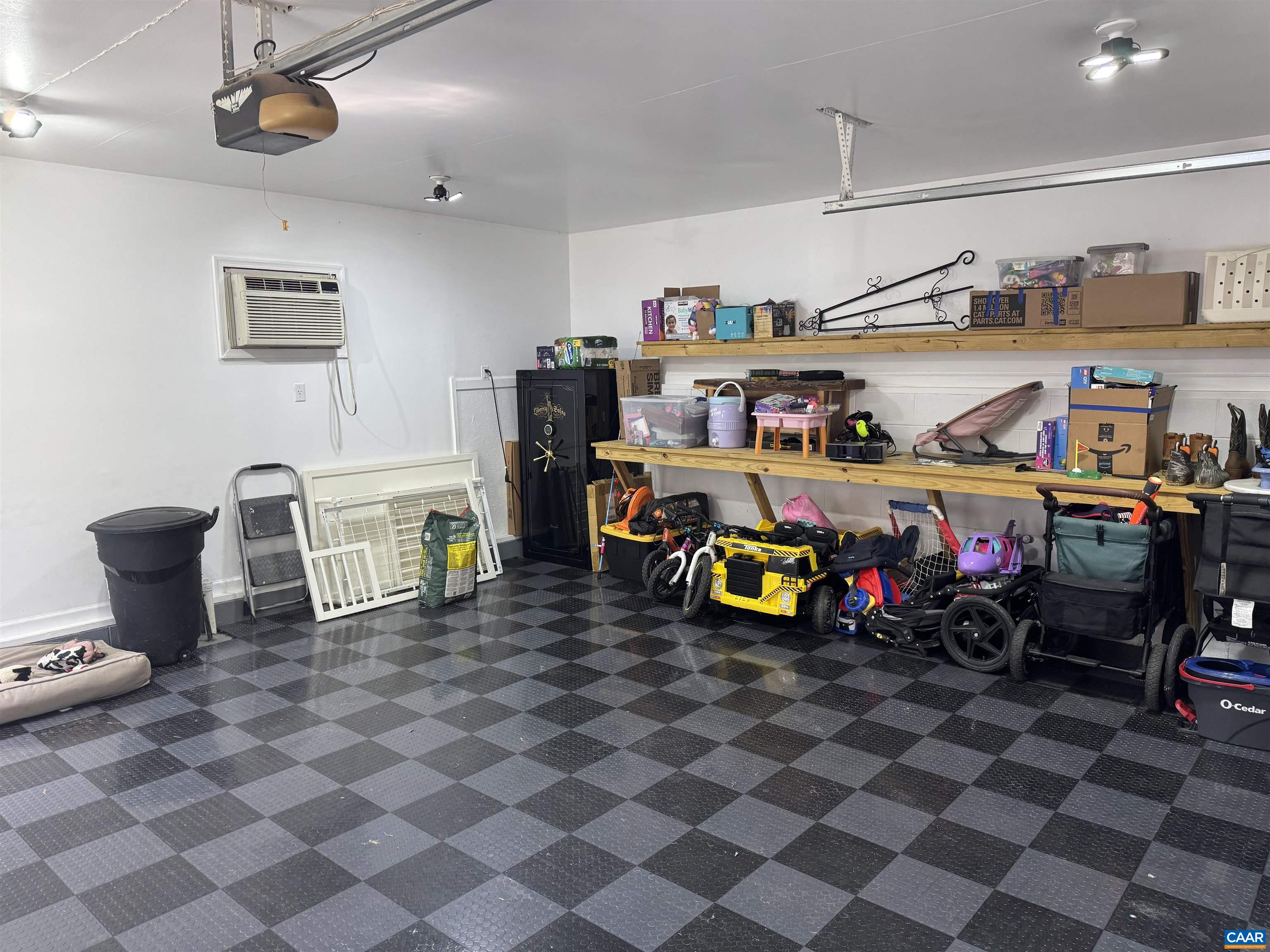 1121 HARDWARE RD, SCOTTSVILLE, Virginia 24590, 3 Bedrooms Bedrooms, ,2 BathroomsBathrooms,Residential,1121 HARDWARE RD,676810 MLS # 676810