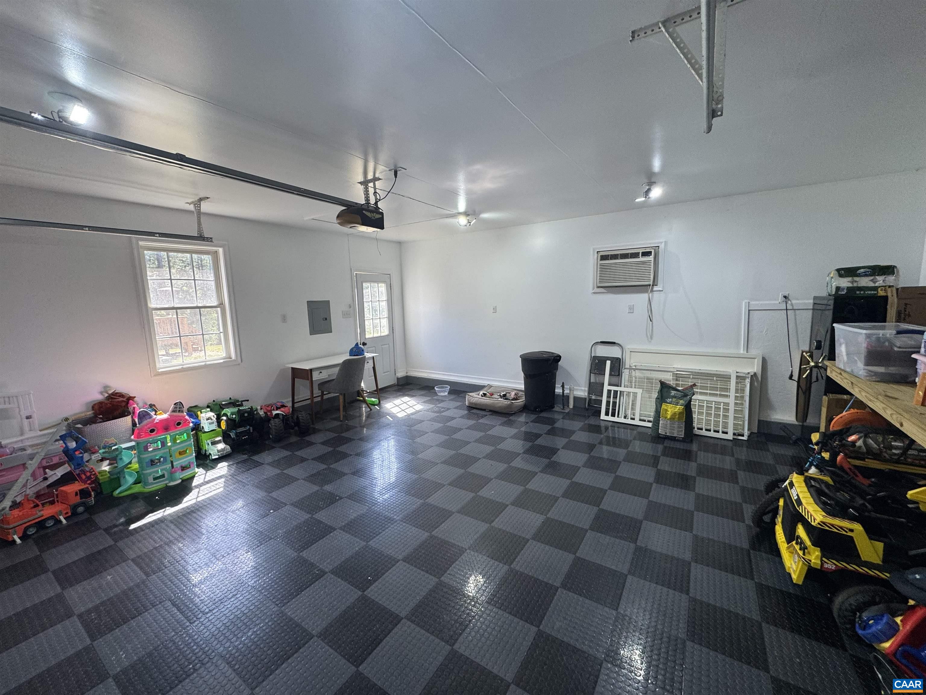 1121 HARDWARE RD, SCOTTSVILLE, Virginia 24590, 3 Bedrooms Bedrooms, ,2 BathroomsBathrooms,Residential,1121 HARDWARE RD,676810 MLS # 676810