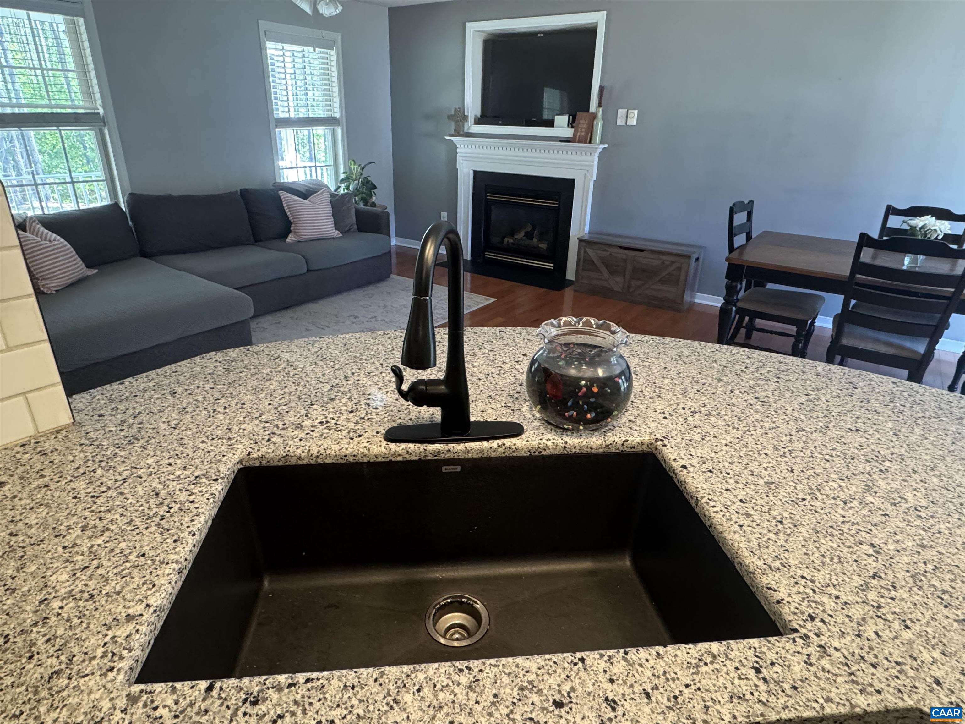 1121 HARDWARE RD, SCOTTSVILLE, Virginia 24590, 3 Bedrooms Bedrooms, ,2 BathroomsBathrooms,Residential,1121 HARDWARE RD,676810 MLS # 676810