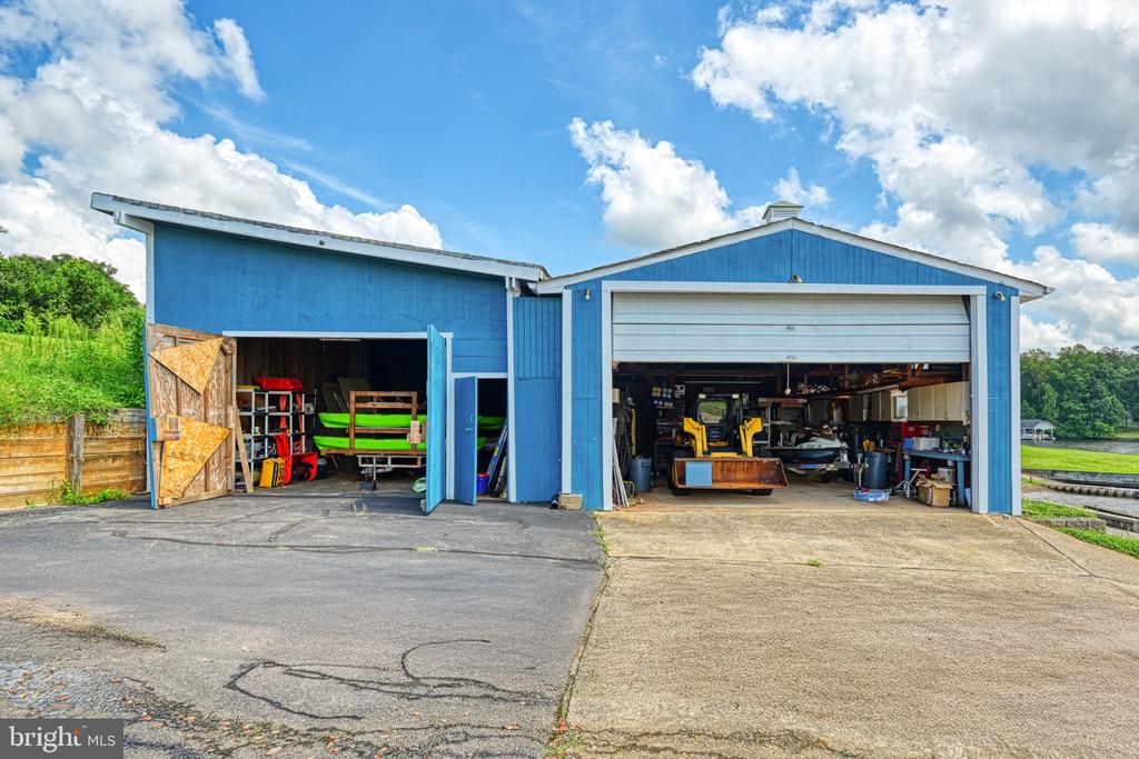 11200 EMERY LN, BUMPASS, Virginia 23024, 7 Bedrooms Bedrooms, ,6 BathroomsBathrooms,Residential,11200 EMERY LN,VASP2038364 MLS # VASP2038364