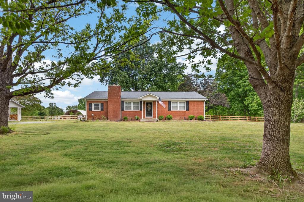 13656 POST OAK RD, SPOTSYLVANIA, Virginia 22551, 3 Bedrooms Bedrooms, ,2 BathroomsBathrooms,Residential,13656 POST OAK RD,VASP2041434 MLS # VASP2041434