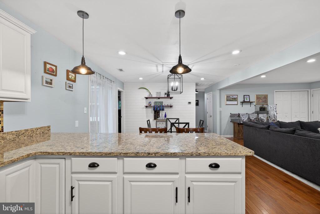 13656 POST OAK RD, SPOTSYLVANIA, Virginia 22551, 3 Bedrooms Bedrooms, ,2 BathroomsBathrooms,Residential,13656 POST OAK RD,VASP2041434 MLS # VASP2041434