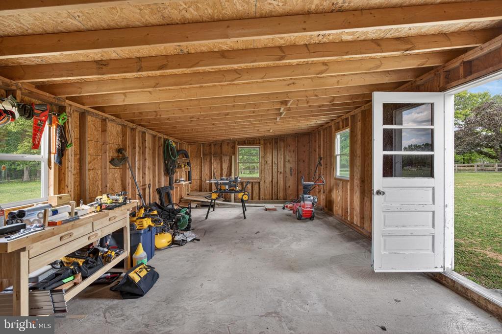13656 POST OAK RD, SPOTSYLVANIA, Virginia 22551, 3 Bedrooms Bedrooms, ,2 BathroomsBathrooms,Residential,13656 POST OAK RD,VASP2041434 MLS # VASP2041434