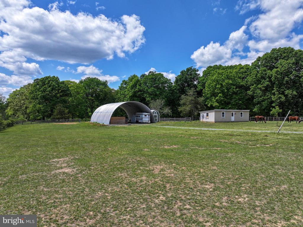 13656 POST OAK RD, SPOTSYLVANIA, Virginia 22551, 3 Bedrooms Bedrooms, ,2 BathroomsBathrooms,Residential,13656 POST OAK RD,VASP2041434 MLS # VASP2041434