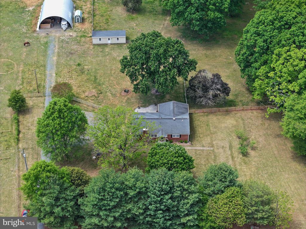 13656 POST OAK RD, SPOTSYLVANIA, Virginia 22551, 3 Bedrooms Bedrooms, ,2 BathroomsBathrooms,Residential,13656 POST OAK RD,VASP2041434 MLS # VASP2041434