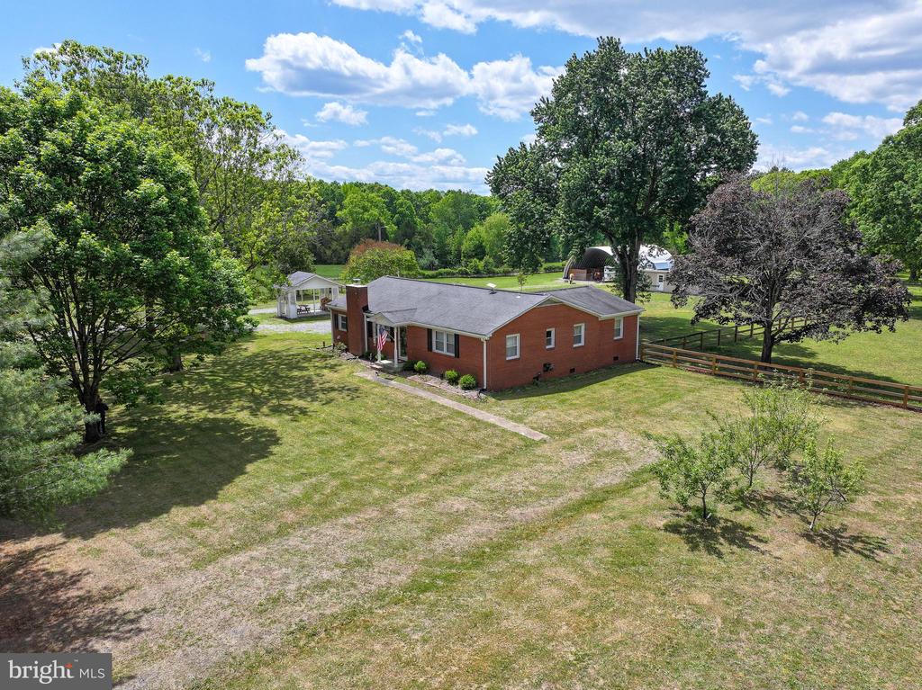 13656 POST OAK RD, SPOTSYLVANIA, Virginia 22551, 3 Bedrooms Bedrooms, ,2 BathroomsBathrooms,Residential,13656 POST OAK RD,VASP2041434 MLS # VASP2041434