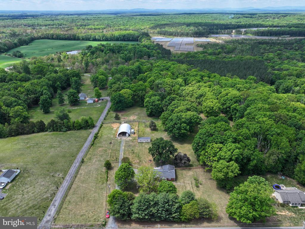 13656 POST OAK RD, SPOTSYLVANIA, Virginia 22551, 3 Bedrooms Bedrooms, ,2 BathroomsBathrooms,Residential,13656 POST OAK RD,VASP2041434 MLS # VASP2041434