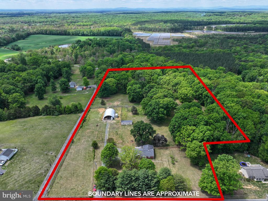 13656 POST OAK RD, SPOTSYLVANIA, Virginia 22551, 3 Bedrooms Bedrooms, ,2 BathroomsBathrooms,Residential,13656 POST OAK RD,VASP2041434 MLS # VASP2041434