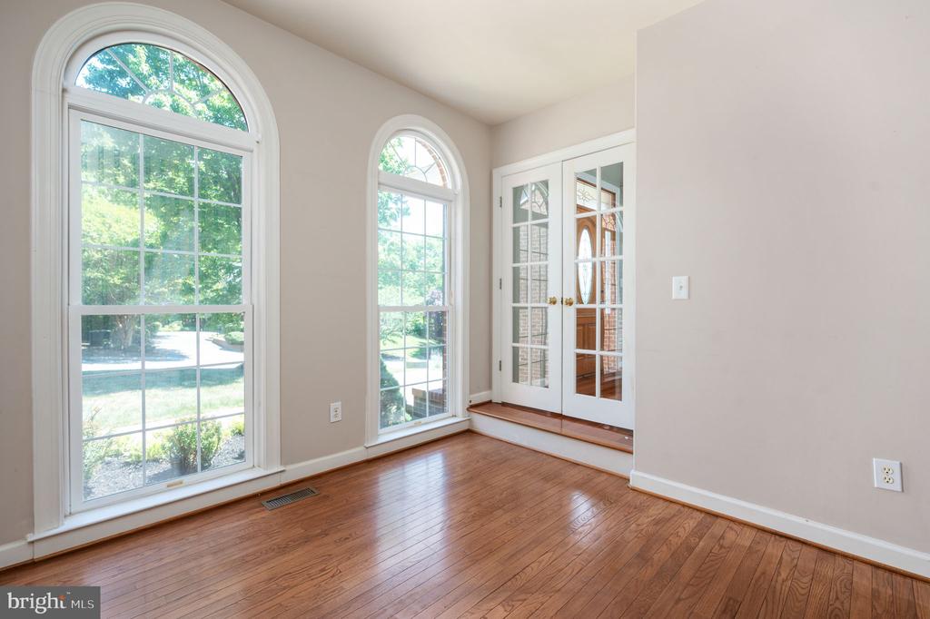 12814 WILLOW POINT DR, FREDERICKSBURG, Virginia 22408, 4 Bedrooms Bedrooms, ,3 BathroomsBathrooms,Residential,12814 WILLOW POINT DR,VASP2041642 MLS # VASP2041642