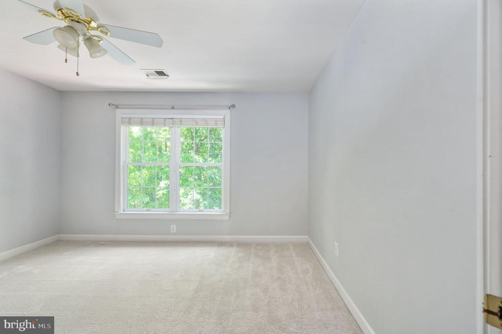 12814 WILLOW POINT DR, FREDERICKSBURG, Virginia 22408, 4 Bedrooms Bedrooms, ,3 BathroomsBathrooms,Residential,12814 WILLOW POINT DR,VASP2041642 MLS # VASP2041642