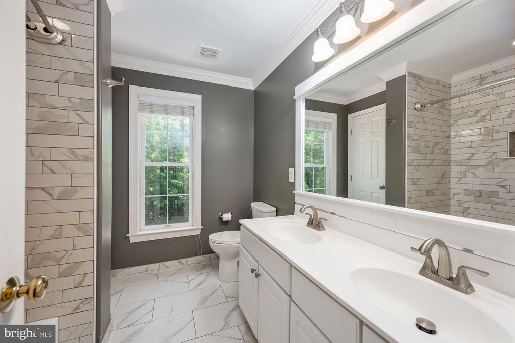 12814 WILLOW POINT DR, FREDERICKSBURG, Virginia 22408, 4 Bedrooms Bedrooms, ,3 BathroomsBathrooms,Residential,12814 WILLOW POINT DR,VASP2041642 MLS # VASP2041642
