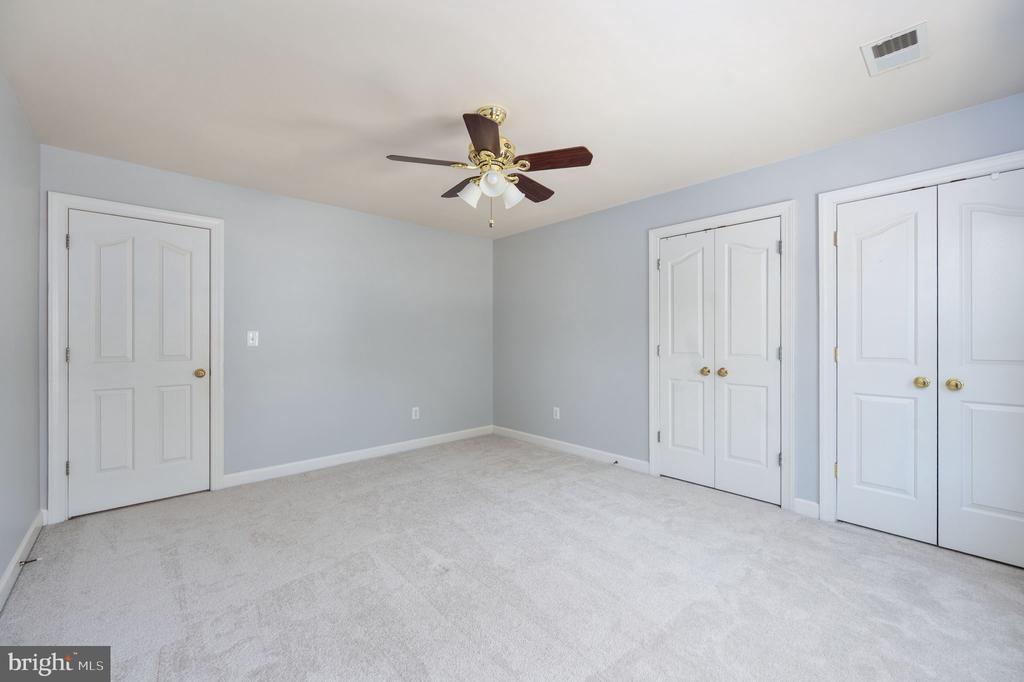 12814 WILLOW POINT DR, FREDERICKSBURG, Virginia 22408, 4 Bedrooms Bedrooms, ,3 BathroomsBathrooms,Residential,12814 WILLOW POINT DR,VASP2041642 MLS # VASP2041642