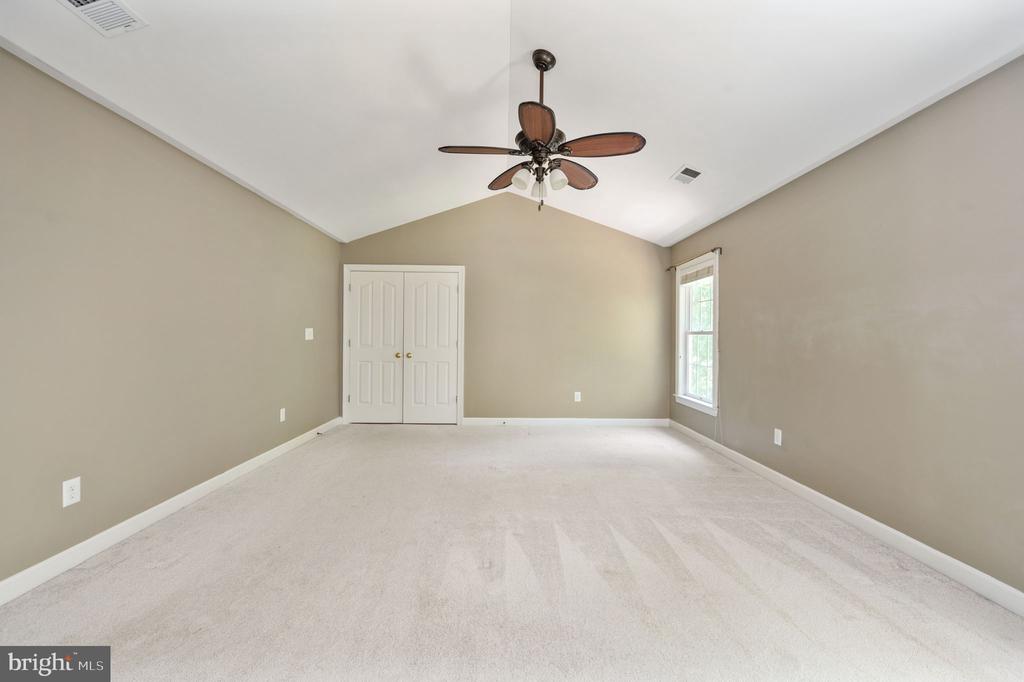 12814 WILLOW POINT DR, FREDERICKSBURG, Virginia 22408, 4 Bedrooms Bedrooms, ,3 BathroomsBathrooms,Residential,12814 WILLOW POINT DR,VASP2041642 MLS # VASP2041642