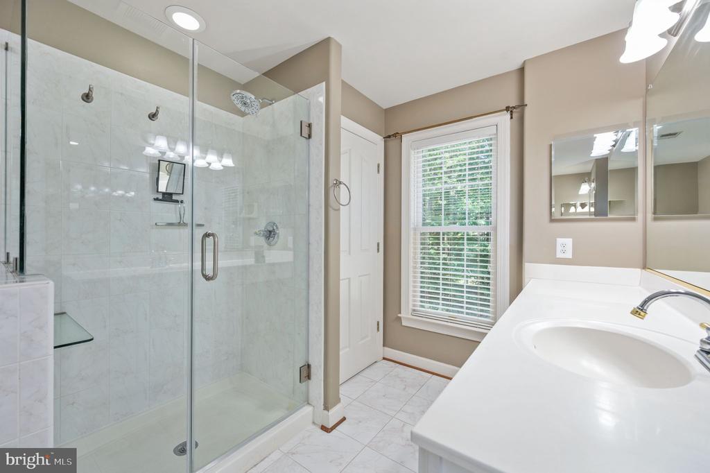 12814 WILLOW POINT DR, FREDERICKSBURG, Virginia 22408, 4 Bedrooms Bedrooms, ,3 BathroomsBathrooms,Residential,12814 WILLOW POINT DR,VASP2041642 MLS # VASP2041642