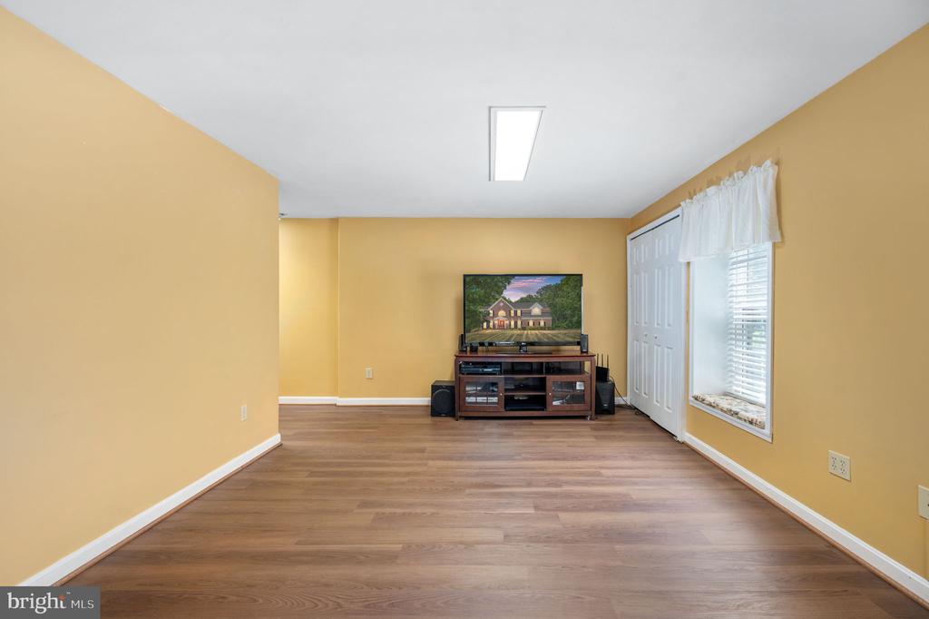 12814 WILLOW POINT DR, FREDERICKSBURG, Virginia 22408, 4 Bedrooms Bedrooms, ,3 BathroomsBathrooms,Residential,12814 WILLOW POINT DR,VASP2041642 MLS # VASP2041642