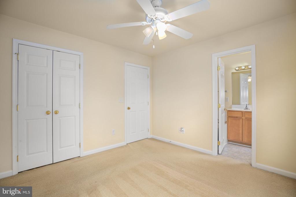 110 MOSBY ST, FREDERICKSBURG, Virginia 22408, 4 Bedrooms Bedrooms, ,2 BathroomsBathrooms,Residential,110 MOSBY ST,VASP2041716 MLS # VASP2041716