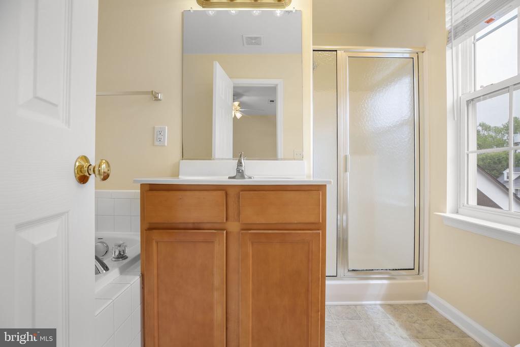 110 MOSBY ST, FREDERICKSBURG, Virginia 22408, 4 Bedrooms Bedrooms, ,2 BathroomsBathrooms,Residential,110 MOSBY ST,VASP2041716 MLS # VASP2041716