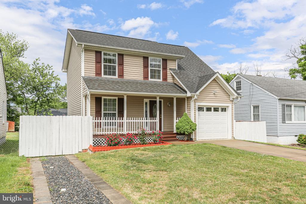 110 MOSBY ST, FREDERICKSBURG, Virginia 22408, 4 Bedrooms Bedrooms, ,2 BathroomsBathrooms,Residential,110 MOSBY ST,VASP2041716 MLS # VASP2041716