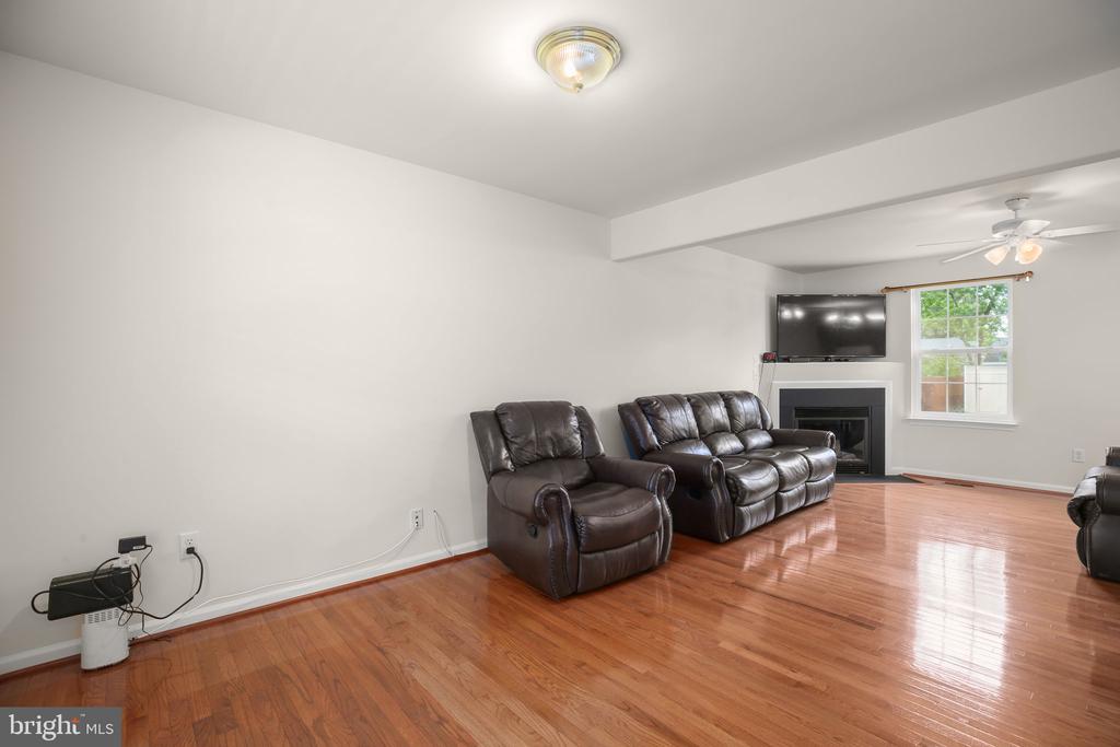 110 MOSBY ST, FREDERICKSBURG, Virginia 22408, 4 Bedrooms Bedrooms, ,2 BathroomsBathrooms,Residential,110 MOSBY ST,VASP2041716 MLS # VASP2041716