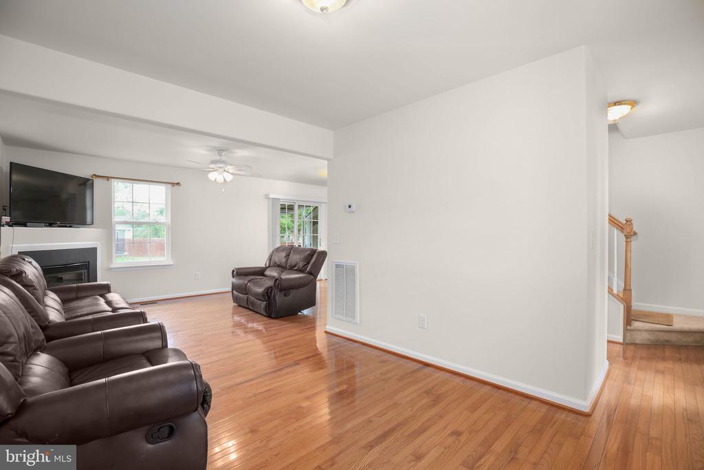 110 MOSBY ST, FREDERICKSBURG, Virginia 22408, 4 Bedrooms Bedrooms, ,2 BathroomsBathrooms,Residential,110 MOSBY ST,VASP2041716 MLS # VASP2041716