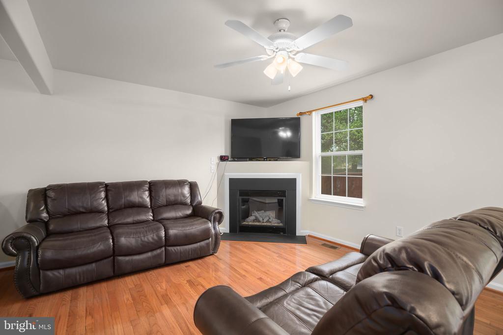 110 MOSBY ST, FREDERICKSBURG, Virginia 22408, 4 Bedrooms Bedrooms, ,2 BathroomsBathrooms,Residential,110 MOSBY ST,VASP2041716 MLS # VASP2041716