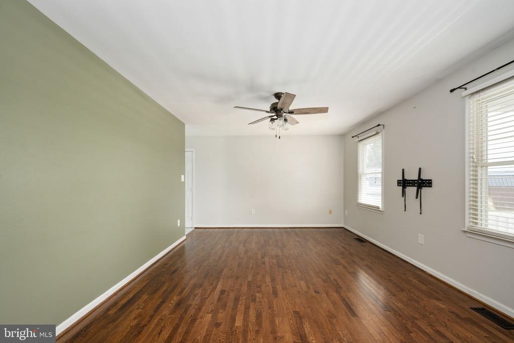 11211 WOLFE CT, BEALETON, Virginia 22712, 3 Bedrooms Bedrooms, ,2 BathroomsBathrooms,Residential,11211 WOLFE CT,VAFQ2021988 MLS # VAFQ2021988