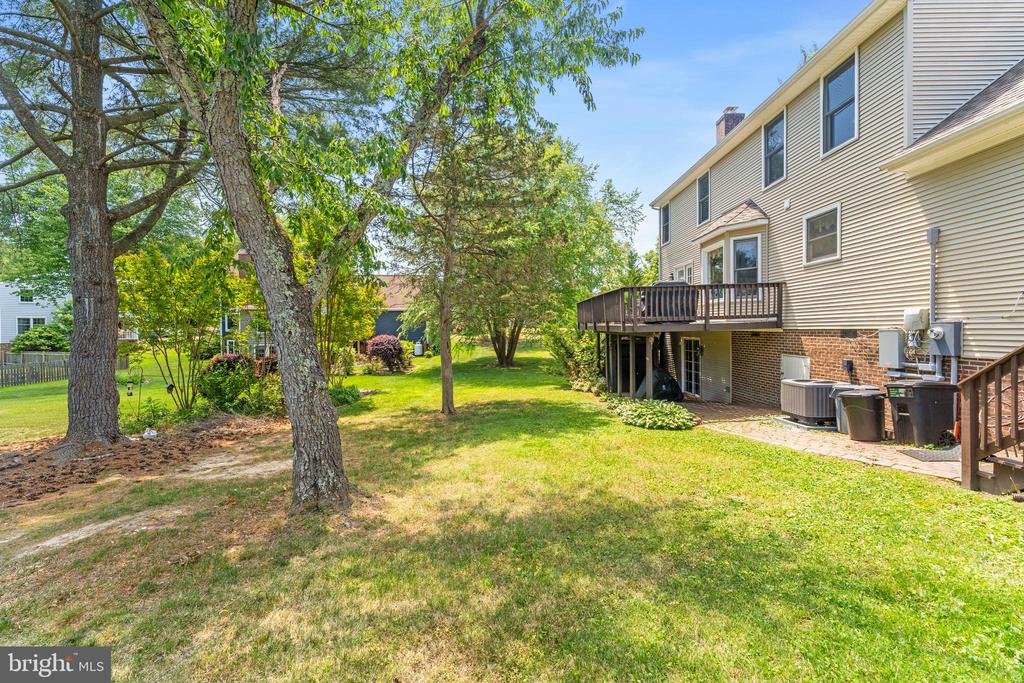 11301 BEAUCLAIRE BLVD, FREDERICKSBURG, Virginia 22408, 5 Bedrooms Bedrooms, ,3 BathroomsBathrooms,Residential,11301 BEAUCLAIRE BLVD,VASP2041678 MLS # VASP2041678