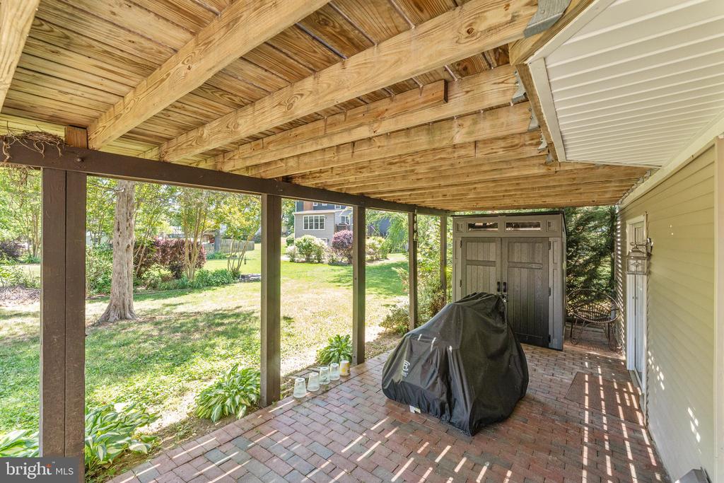 11301 BEAUCLAIRE BLVD, FREDERICKSBURG, Virginia 22408, 5 Bedrooms Bedrooms, ,3 BathroomsBathrooms,Residential,11301 BEAUCLAIRE BLVD,VASP2041678 MLS # VASP2041678