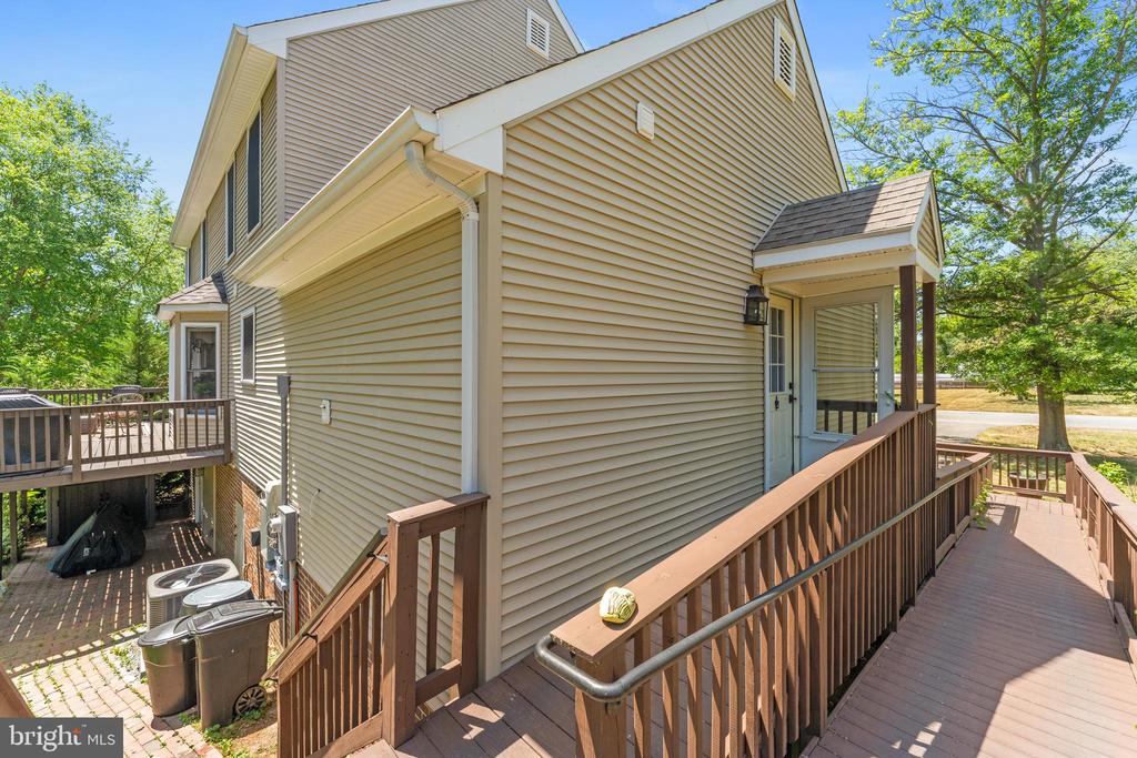 11301 BEAUCLAIRE BLVD, FREDERICKSBURG, Virginia 22408, 5 Bedrooms Bedrooms, ,3 BathroomsBathrooms,Residential,11301 BEAUCLAIRE BLVD,VASP2041678 MLS # VASP2041678