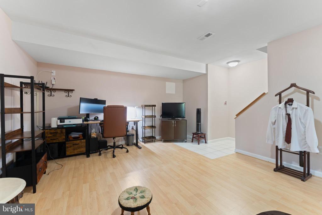 11301 BEAUCLAIRE BLVD, FREDERICKSBURG, Virginia 22408, 5 Bedrooms Bedrooms, ,3 BathroomsBathrooms,Residential,11301 BEAUCLAIRE BLVD,VASP2041678 MLS # VASP2041678