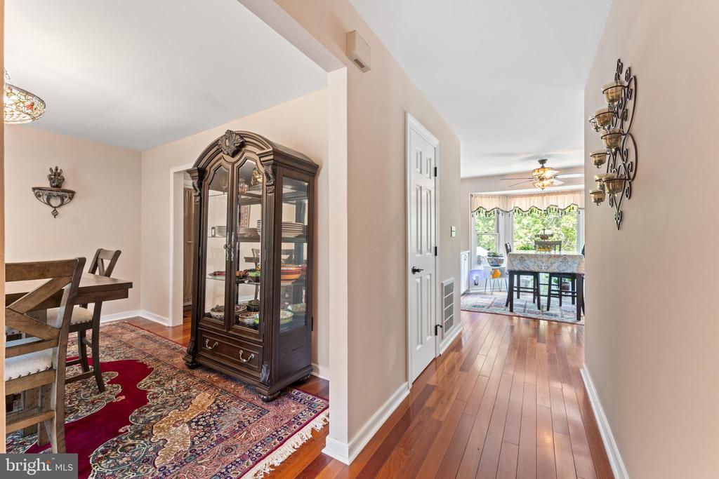 11301 BEAUCLAIRE BLVD, FREDERICKSBURG, Virginia 22408, 5 Bedrooms Bedrooms, ,3 BathroomsBathrooms,Residential,11301 BEAUCLAIRE BLVD,VASP2041678 MLS # VASP2041678