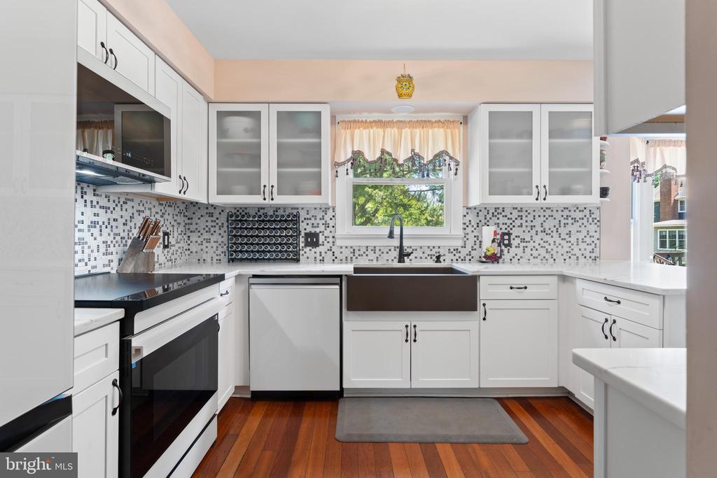 11301 BEAUCLAIRE BLVD, FREDERICKSBURG, Virginia 22408, 5 Bedrooms Bedrooms, ,3 BathroomsBathrooms,Residential,11301 BEAUCLAIRE BLVD,VASP2041678 MLS # VASP2041678