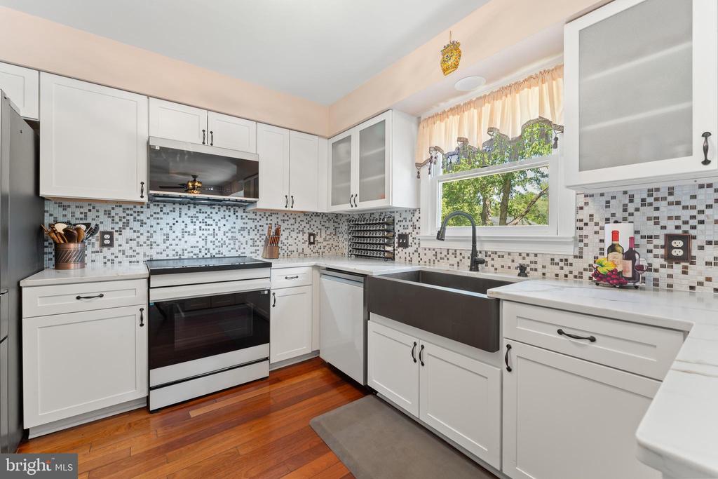 11301 BEAUCLAIRE BLVD, FREDERICKSBURG, Virginia 22408, 5 Bedrooms Bedrooms, ,3 BathroomsBathrooms,Residential,11301 BEAUCLAIRE BLVD,VASP2041678 MLS # VASP2041678