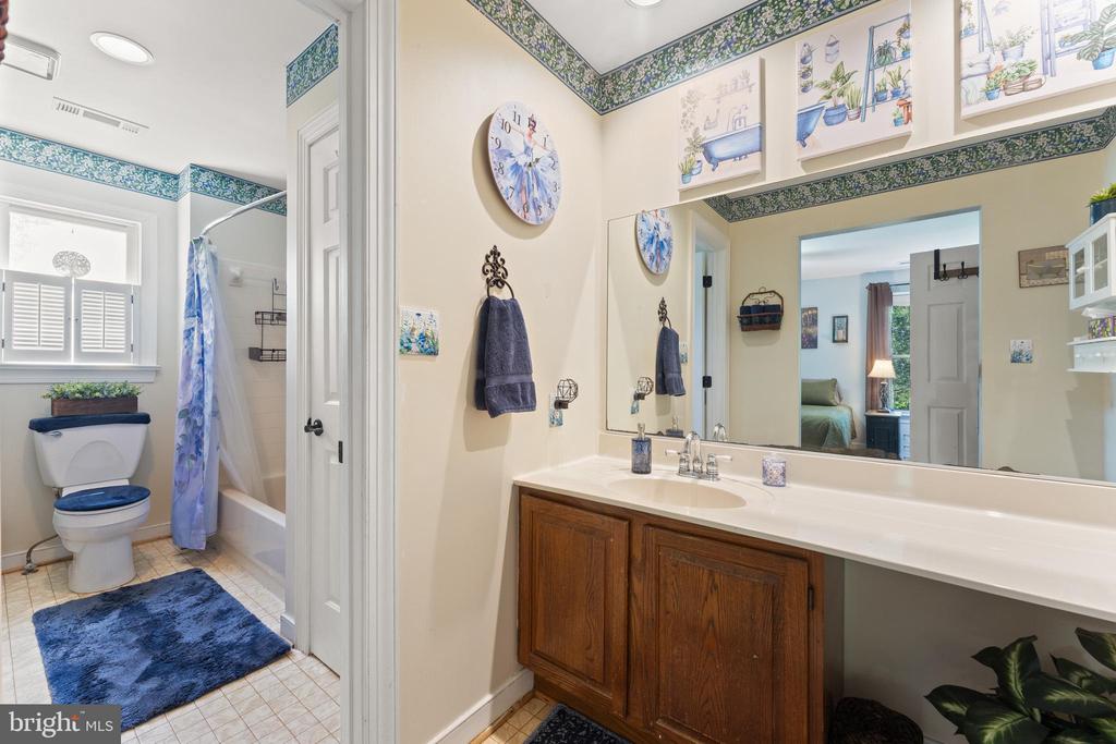 11301 BEAUCLAIRE BLVD, FREDERICKSBURG, Virginia 22408, 5 Bedrooms Bedrooms, ,3 BathroomsBathrooms,Residential,11301 BEAUCLAIRE BLVD,VASP2041678 MLS # VASP2041678