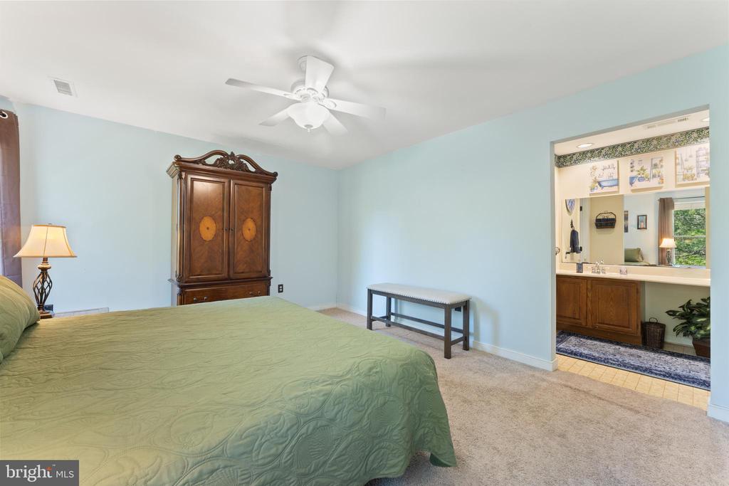 11301 BEAUCLAIRE BLVD, FREDERICKSBURG, Virginia 22408, 5 Bedrooms Bedrooms, ,3 BathroomsBathrooms,Residential,11301 BEAUCLAIRE BLVD,VASP2041678 MLS # VASP2041678