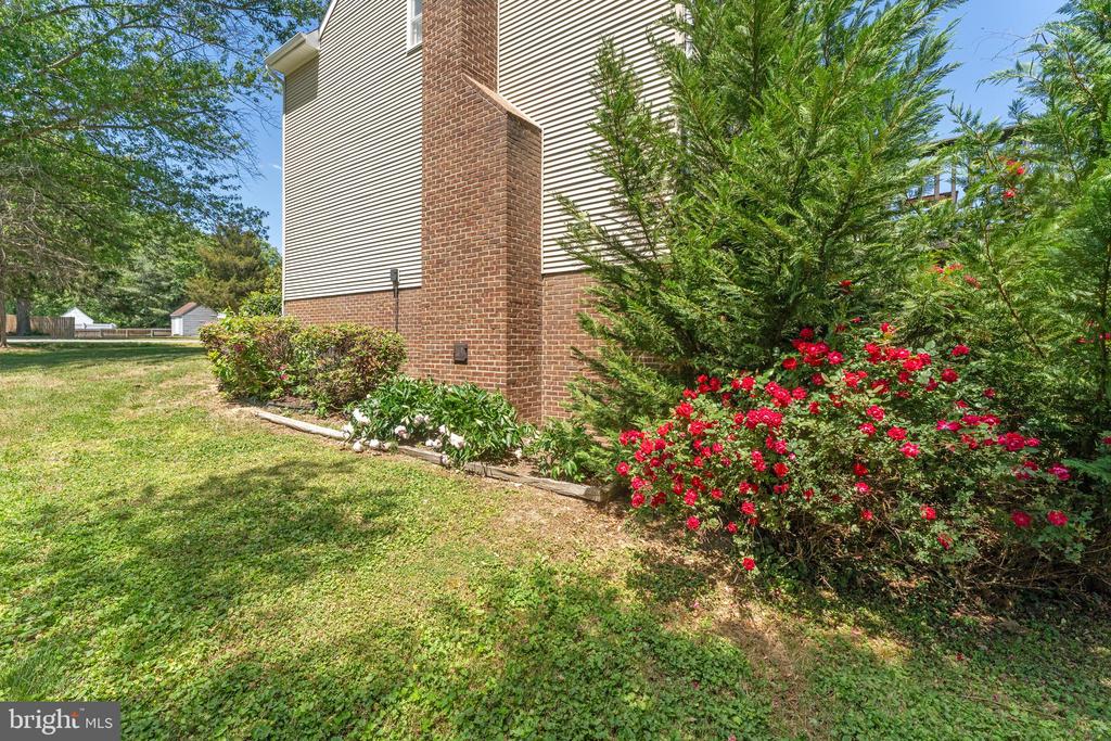 11301 BEAUCLAIRE BLVD, FREDERICKSBURG, Virginia 22408, 5 Bedrooms Bedrooms, ,3 BathroomsBathrooms,Residential,11301 BEAUCLAIRE BLVD,VASP2041678 MLS # VASP2041678