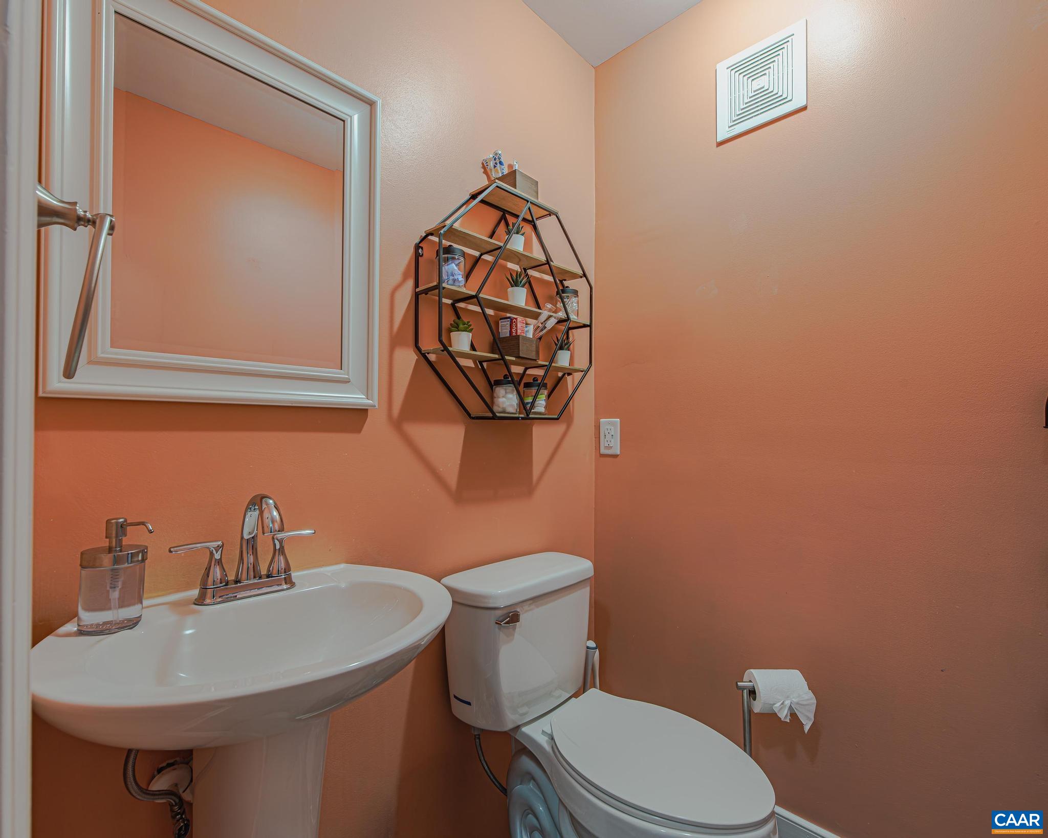 1304 BELLEVIEW AVE, CHARLOTTESVILLE, Virginia 22901, 5 Bedrooms Bedrooms, ,3 BathroomsBathrooms,Residential,1304 BELLEVIEW AVE,676703 MLS # 676703