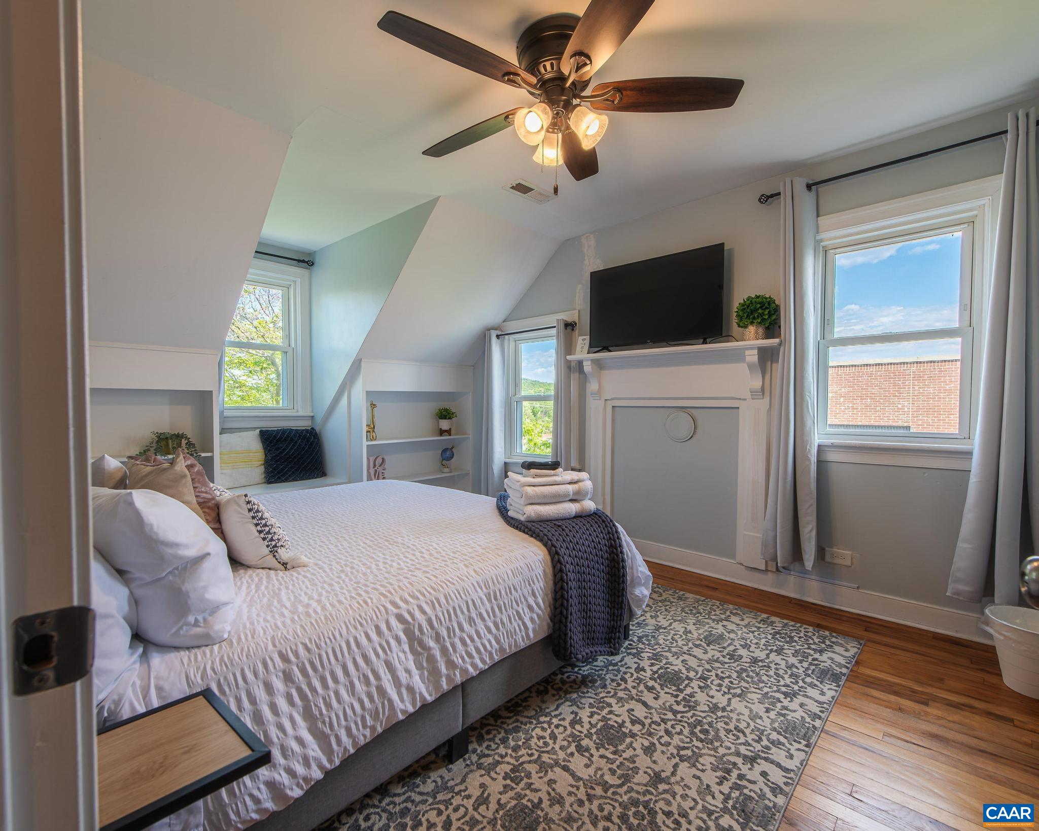 1304 BELLEVIEW AVE, CHARLOTTESVILLE, Virginia 22901, 5 Bedrooms Bedrooms, ,3 BathroomsBathrooms,Residential,1304 BELLEVIEW AVE,676703 MLS # 676703