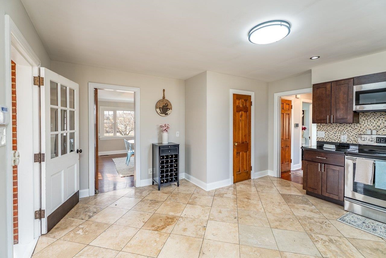 4111 SPOTSWOOD TRL, PENN LAIRD, Virginia 22846, 5 Bedrooms Bedrooms, ,3 BathroomsBathrooms,Residential,4111 SPOTSWOOD TRL,676929 MLS # 676929
