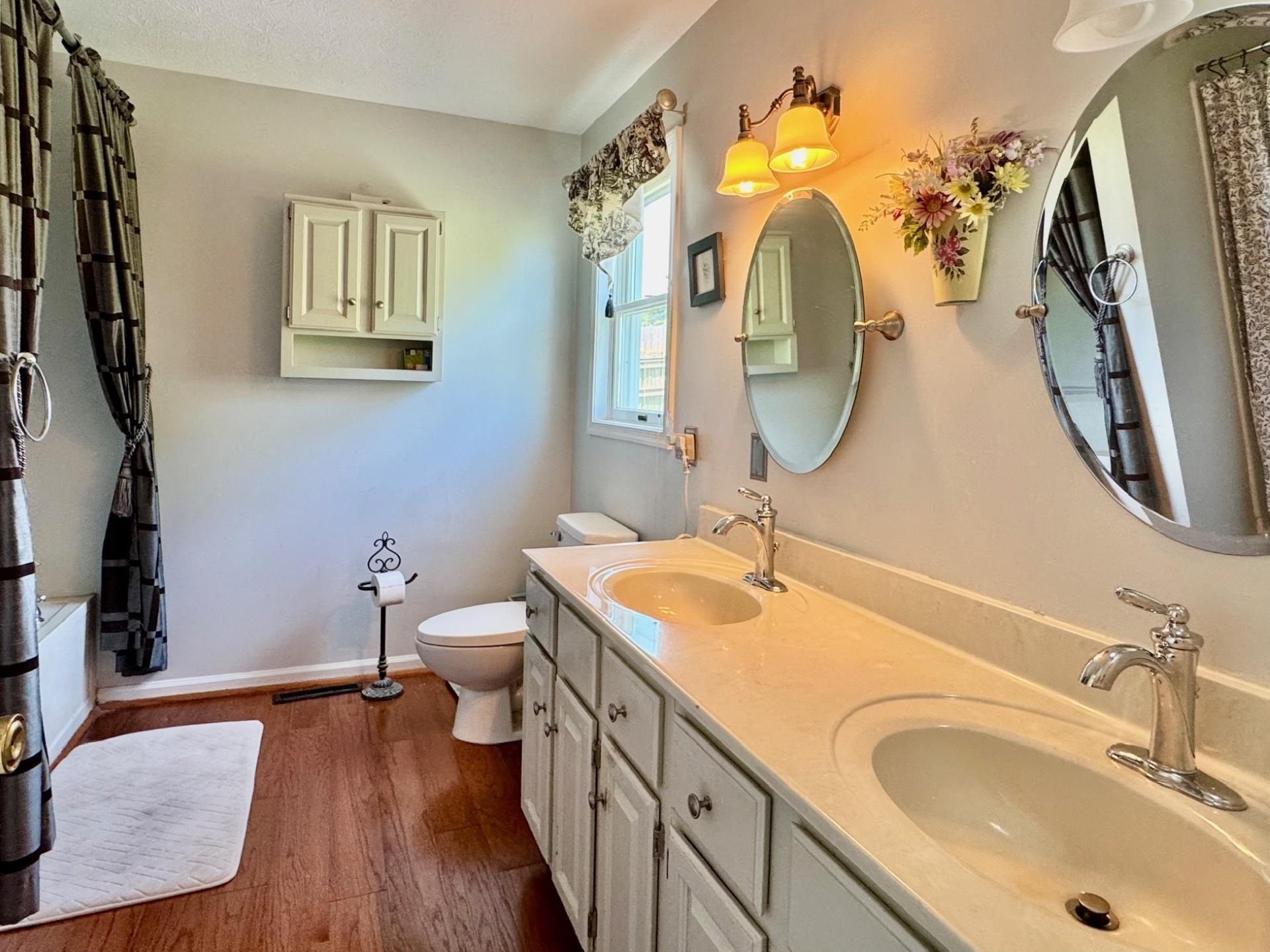 98 GRANARY RD, VERONA, Virginia 24482, 3 Bedrooms Bedrooms, ,2 BathroomsBathrooms,Residential,Spacious Ranch on Granary Rd,98 GRANARY RD,676967 MLS # 676967