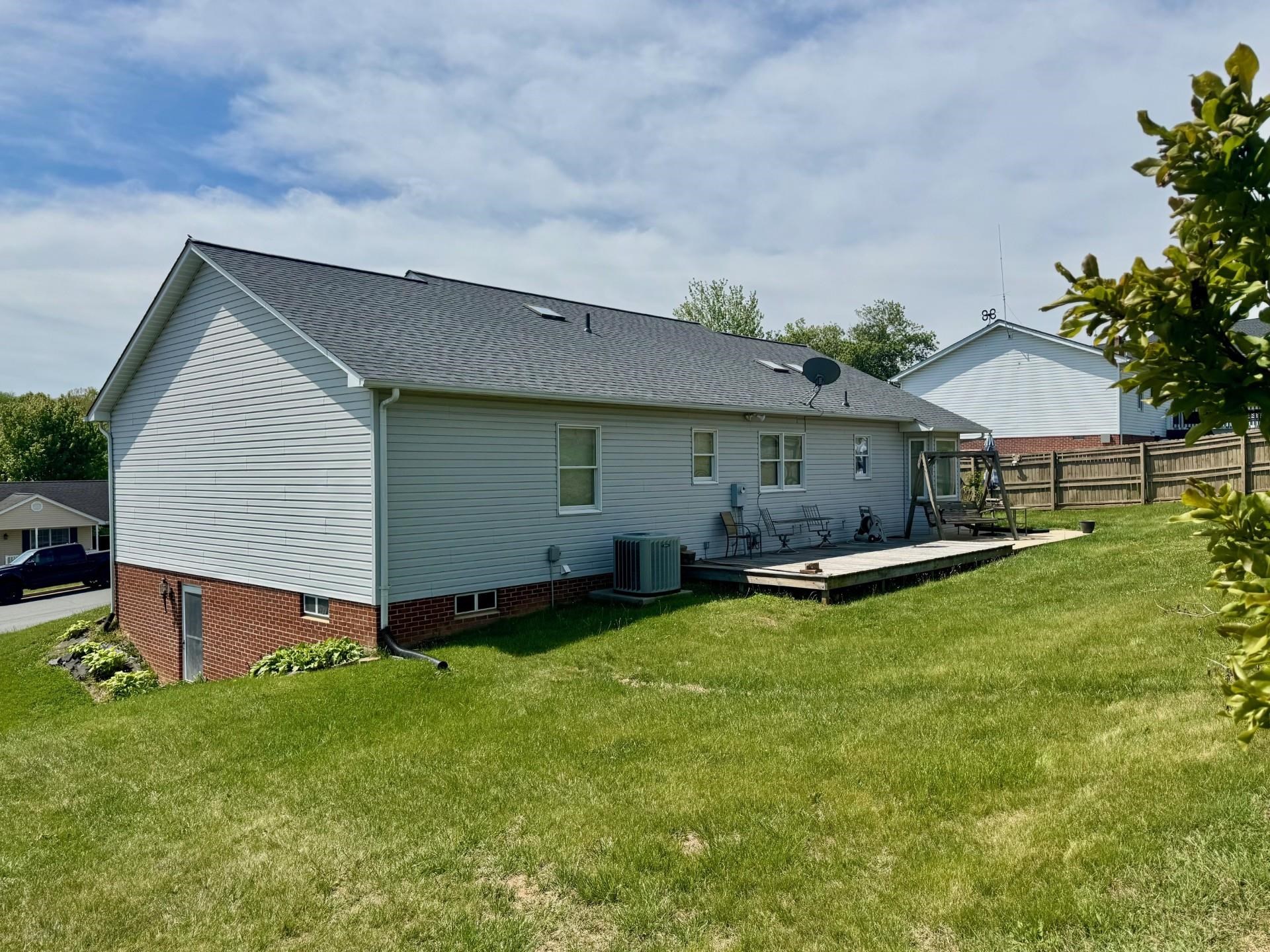 98 GRANARY RD, VERONA, Virginia 24482, 3 Bedrooms Bedrooms, ,2 BathroomsBathrooms,Residential,Spacious Ranch on Granary Rd,98 GRANARY RD,676967 MLS # 676967
