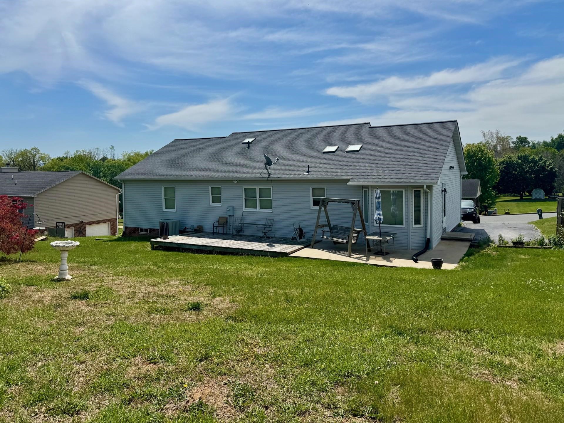 98 GRANARY RD, VERONA, Virginia 24482, 3 Bedrooms Bedrooms, ,2 BathroomsBathrooms,Residential,Spacious Ranch on Granary Rd,98 GRANARY RD,676967 MLS # 676967