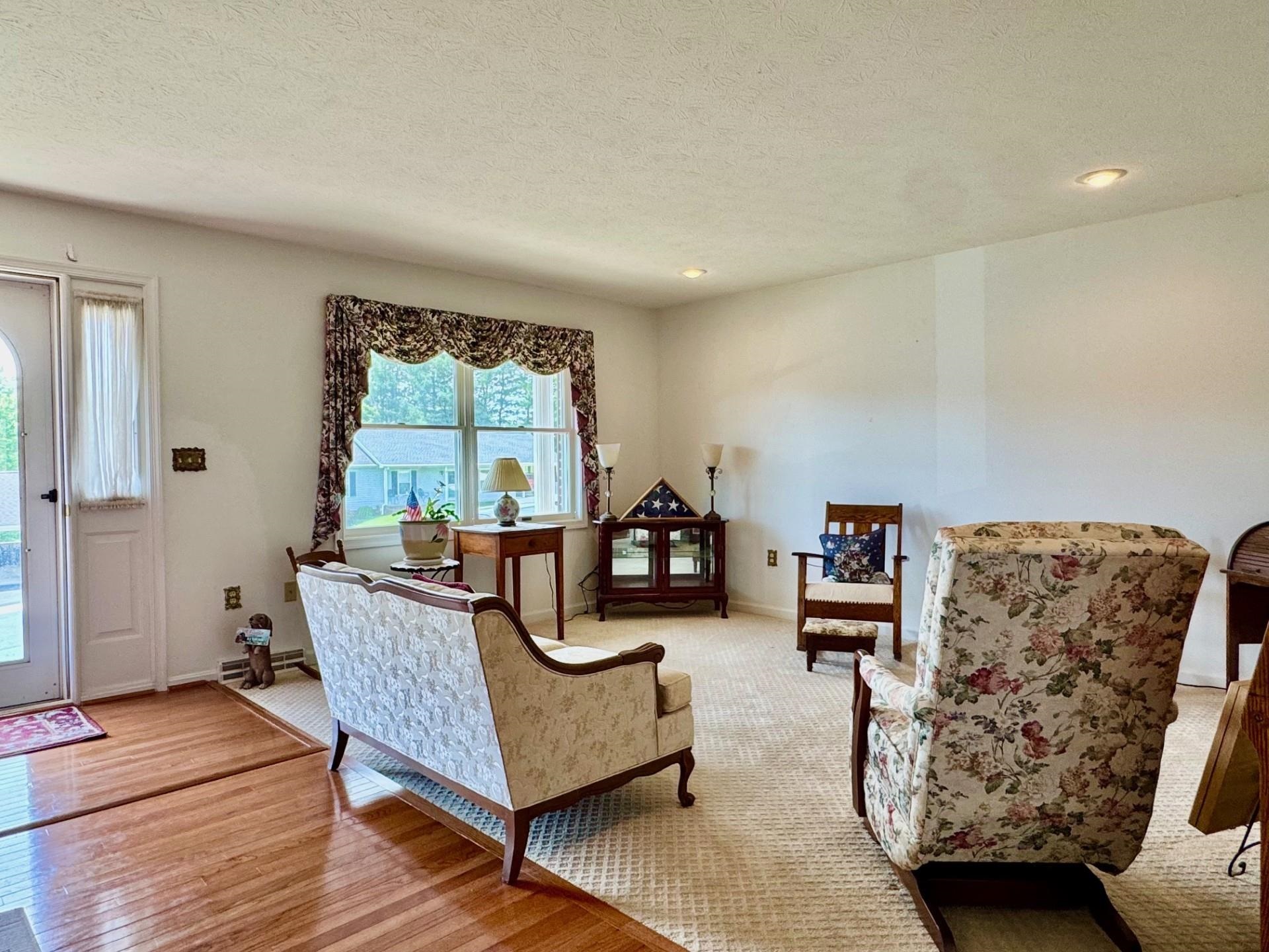 98 GRANARY RD, VERONA, Virginia 24482, 3 Bedrooms Bedrooms, ,2 BathroomsBathrooms,Residential,Spacious Ranch on Granary Rd,98 GRANARY RD,676967 MLS # 676967