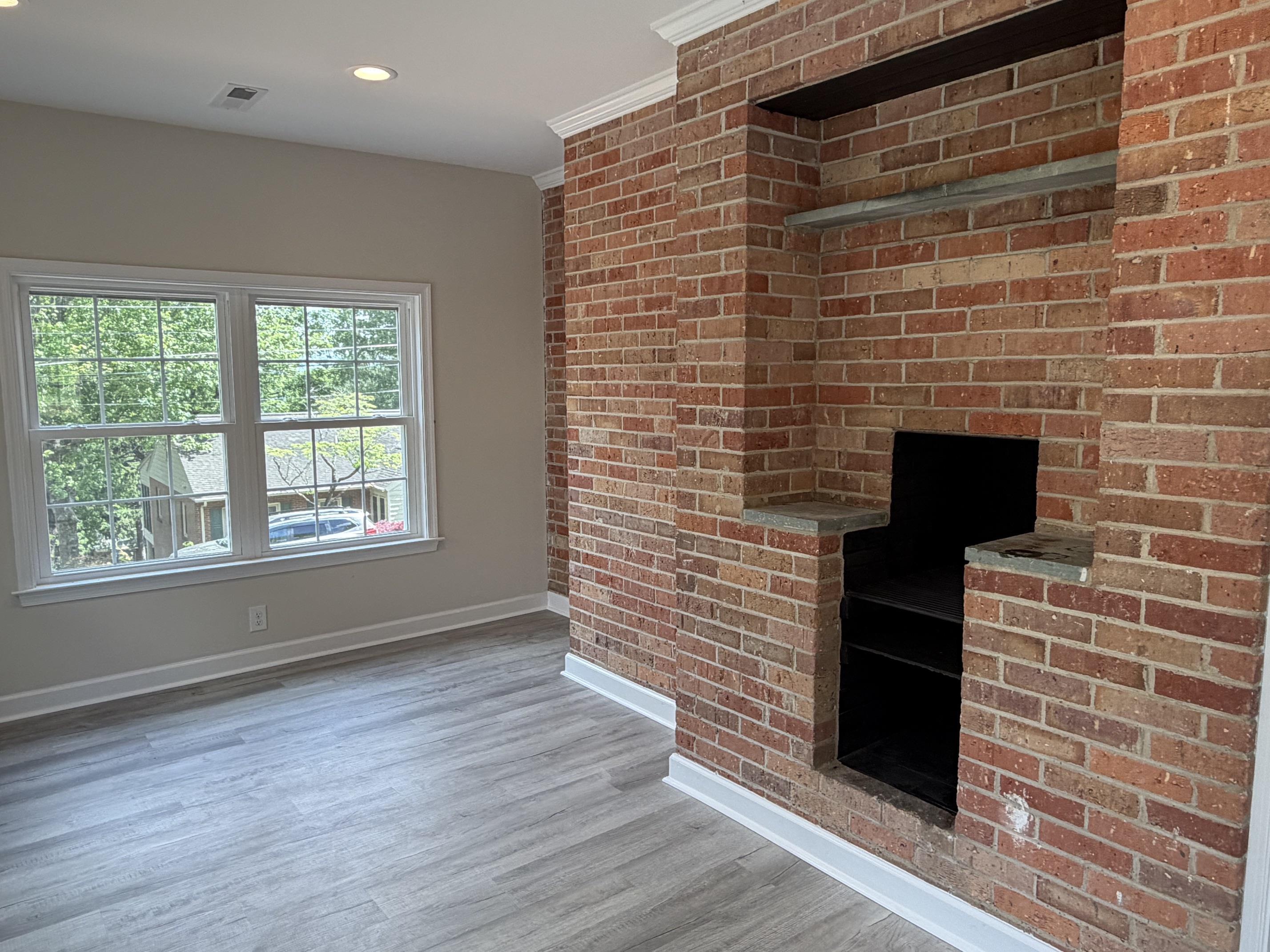 212 SKYLAND DR, STAUNTON, Virginia 24401, 3 Bedrooms Bedrooms, ,2 BathroomsBathrooms,Residential,212 SKYLAND DR,676969 MLS # 676969