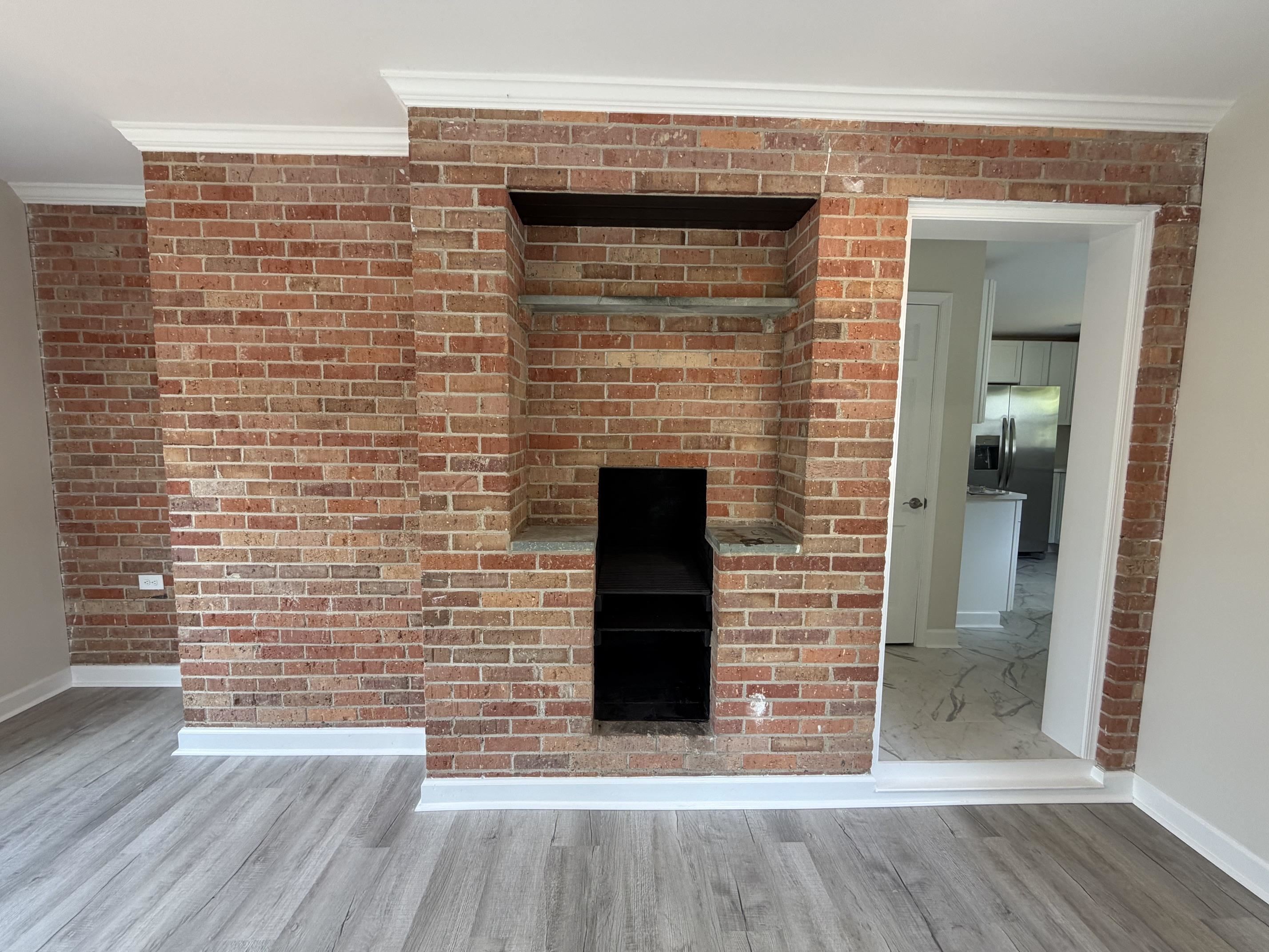 212 SKYLAND DR, STAUNTON, Virginia 24401, 3 Bedrooms Bedrooms, ,2 BathroomsBathrooms,Residential,212 SKYLAND DR,676969 MLS # 676969