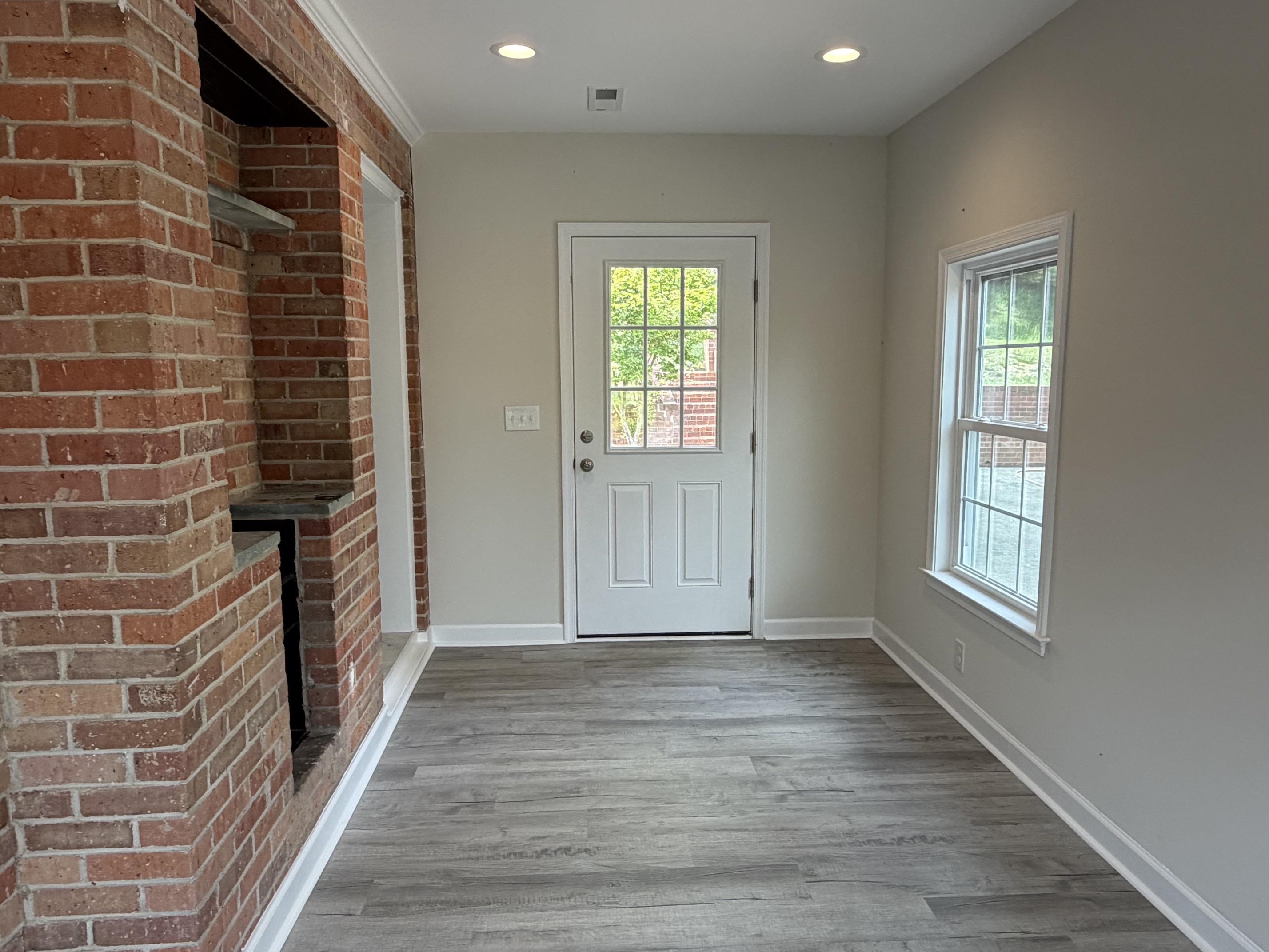 212 SKYLAND DR, STAUNTON, Virginia 24401, 3 Bedrooms Bedrooms, ,2 BathroomsBathrooms,Residential,212 SKYLAND DR,676969 MLS # 676969
