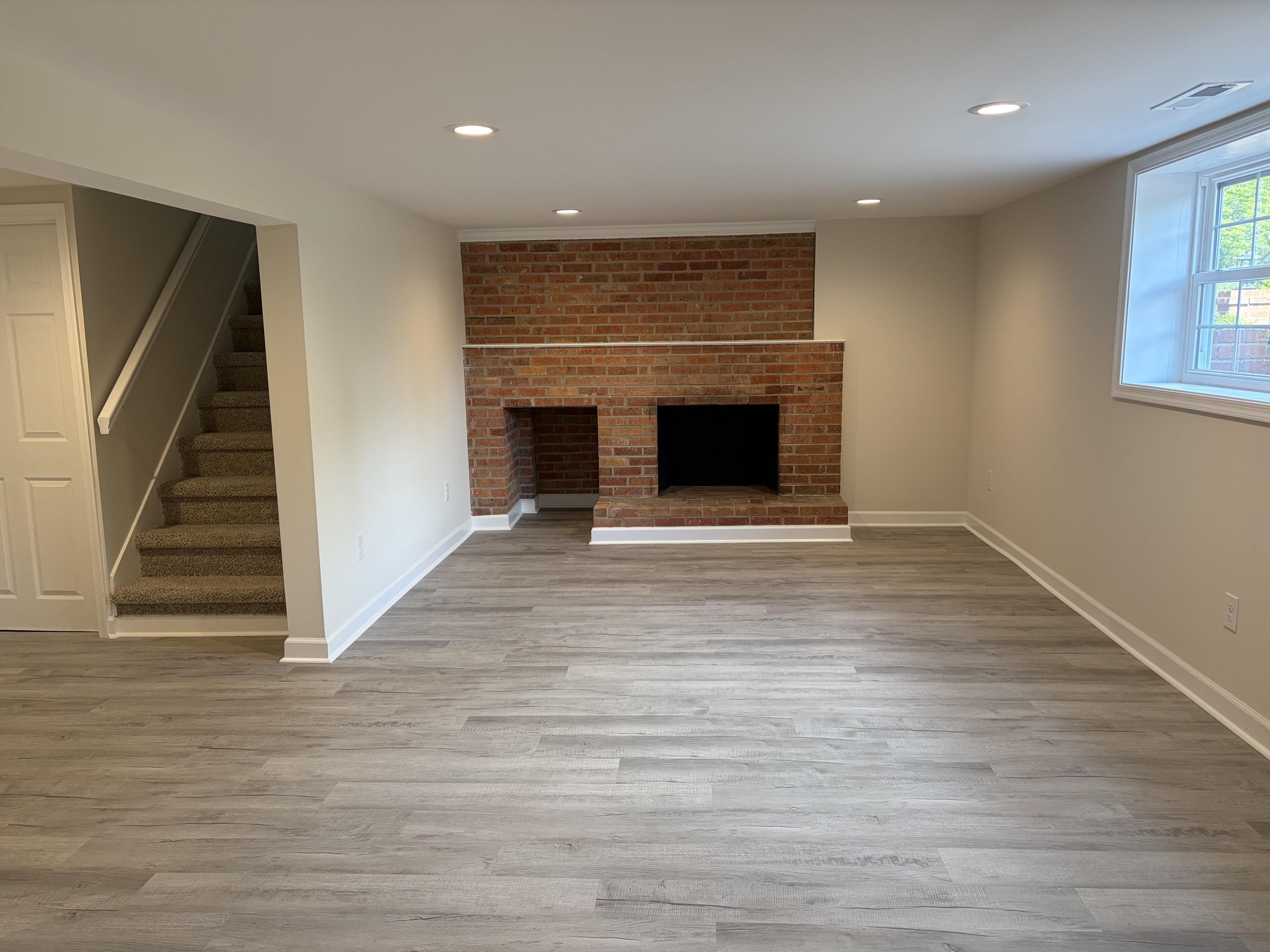 212 SKYLAND DR, STAUNTON, Virginia 24401, 3 Bedrooms Bedrooms, ,2 BathroomsBathrooms,Residential,212 SKYLAND DR,676969 MLS # 676969