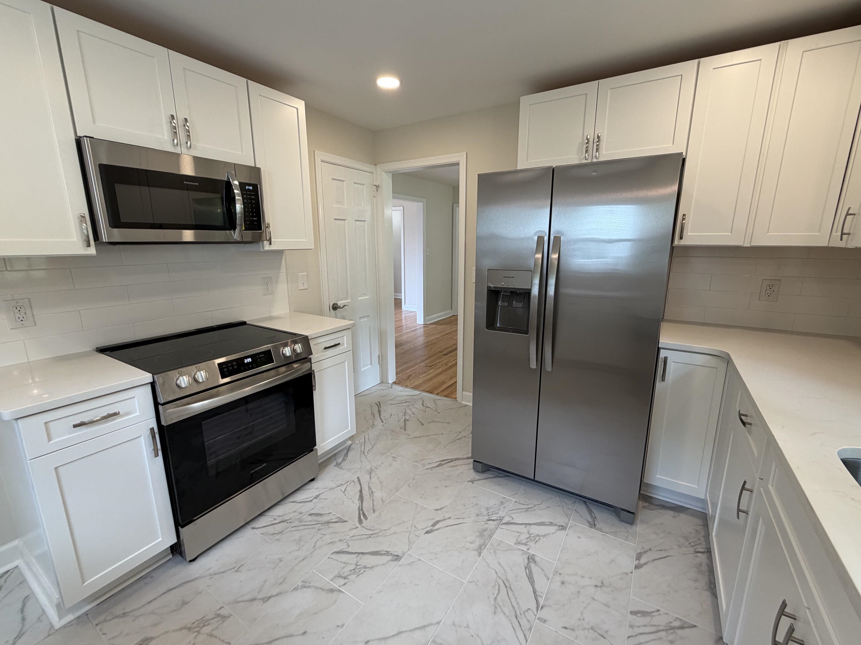 212 SKYLAND DR, STAUNTON, Virginia 24401, 3 Bedrooms Bedrooms, ,2 BathroomsBathrooms,Residential,212 SKYLAND DR,676969 MLS # 676969